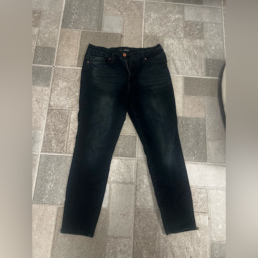 Royalty For Me Curvy Fit Black Skinny Jeans Stretch Denim, Classic Dark Wash
